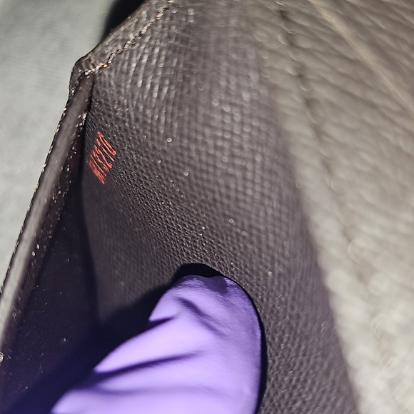 AUTHENTIC Louis Vuitton Pocket Organizer in Damier Ebene - Picture 10 of 12